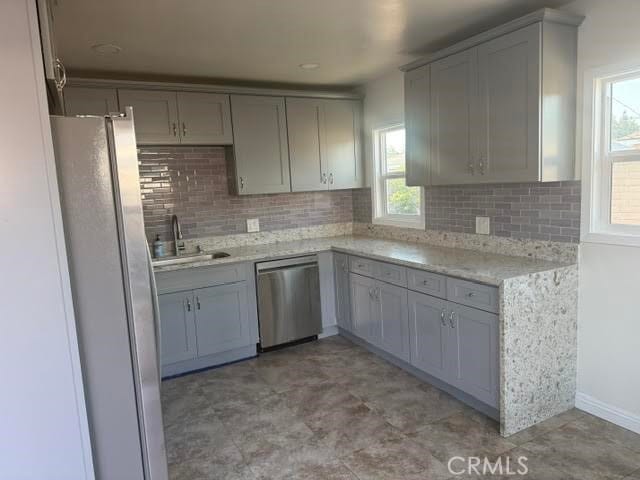 Building Photo - 2563 Cressent