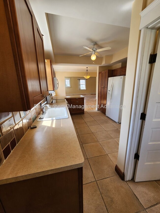 Building Photo - 4 Bedrooms, Endless Charm and Steps from D...