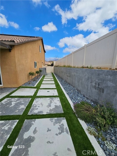 Building Photo - 283 Tanglewood Dr