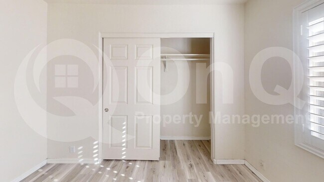 Building Photo - 795 S Camellia Dr