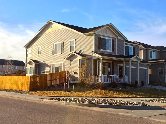 Primary Photo - Parade of Homes Winner – Upgraded 4BD/3BA ...