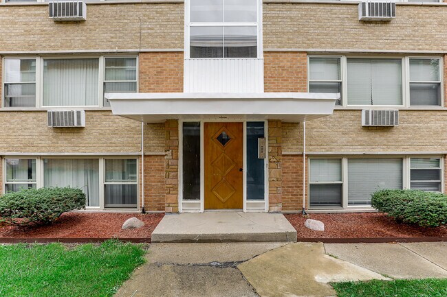 Building Photo - 3725 N Harlem Ave