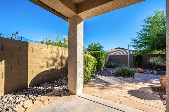 Building Photo - 39802 N Cross Timbers Way