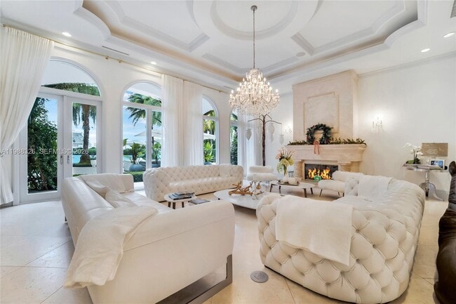 Building Photo - 100 Palm Ave