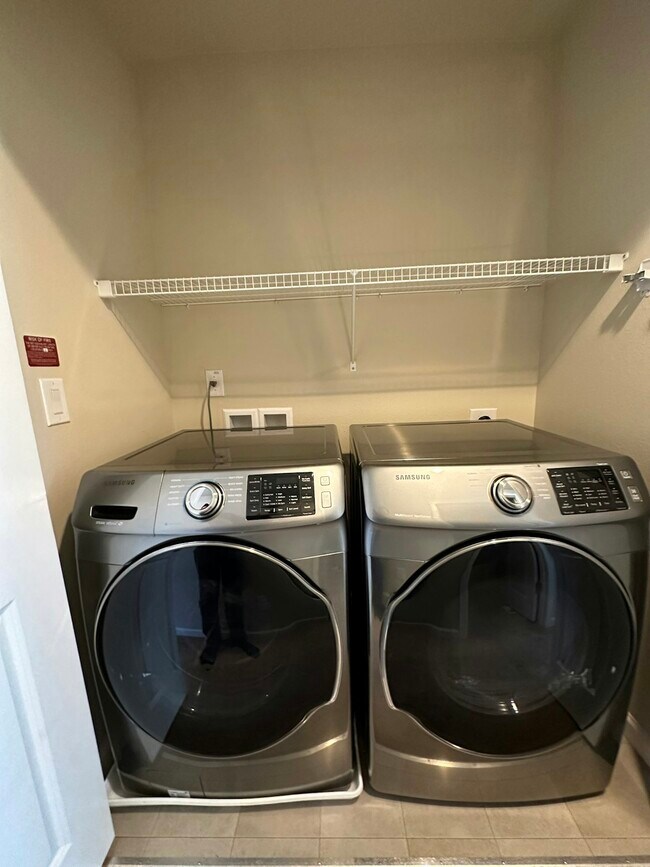 Building Photo - 13250 SW Aubergine Ter