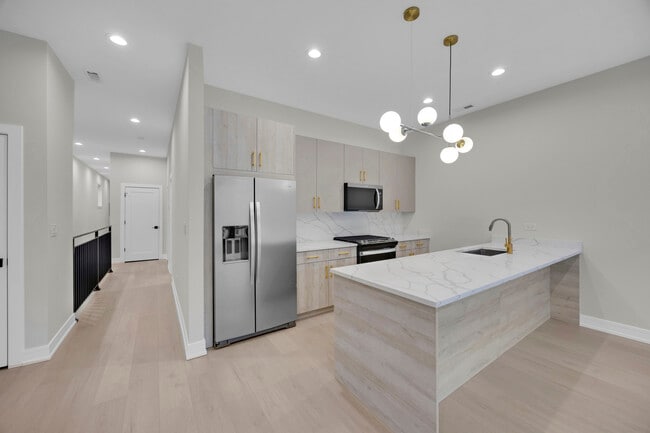 Building Photo - 4629 S Michigan Ave