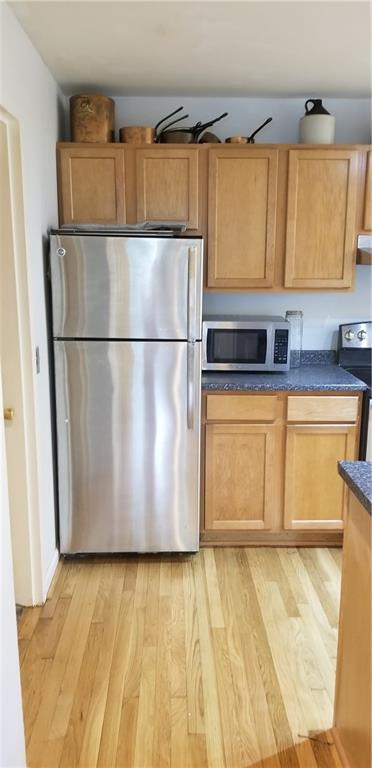 Building Photo - 8 Slocum St