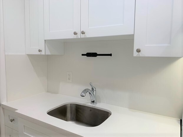 Building Photo - 37 Salamanca Ave