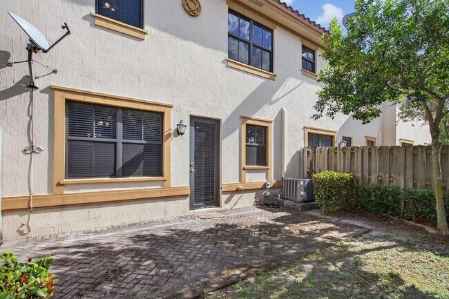 Building Photo - 8435 Blue Cove Way