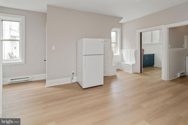 Building Photo - 243 Chestnut St