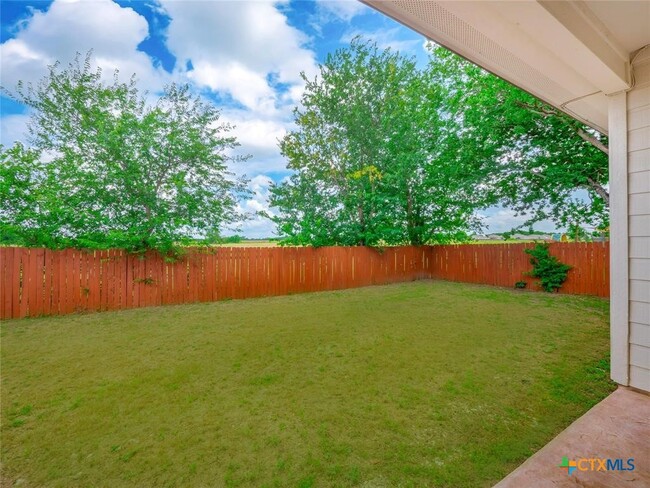 Building Photo - 508 Lydia Ln