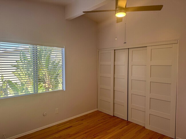 Building Photo - 5730 Ferber St