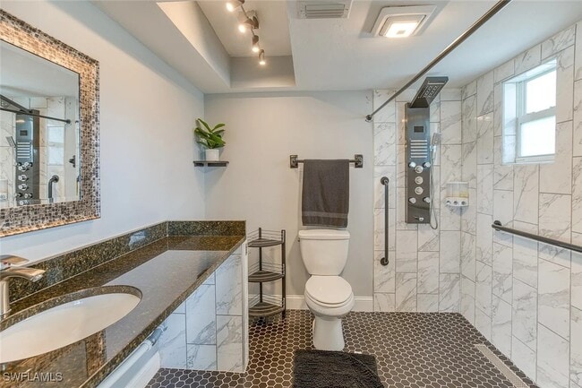 Building Photo - 4836 Tudor Dr