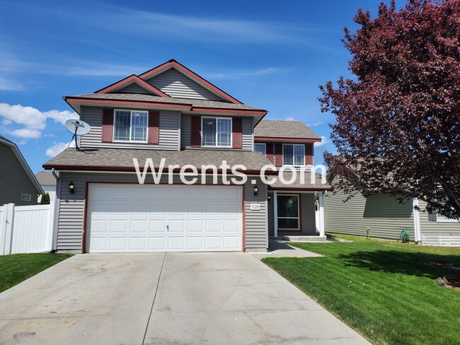 Primary Photo - Beautiful 2 Story Home!