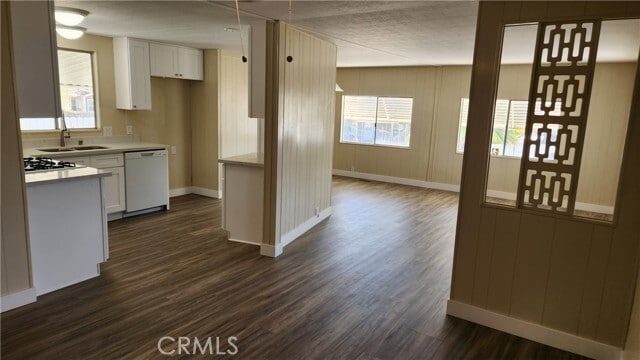 Building Photo - 26102 Bamboo Palm Dr