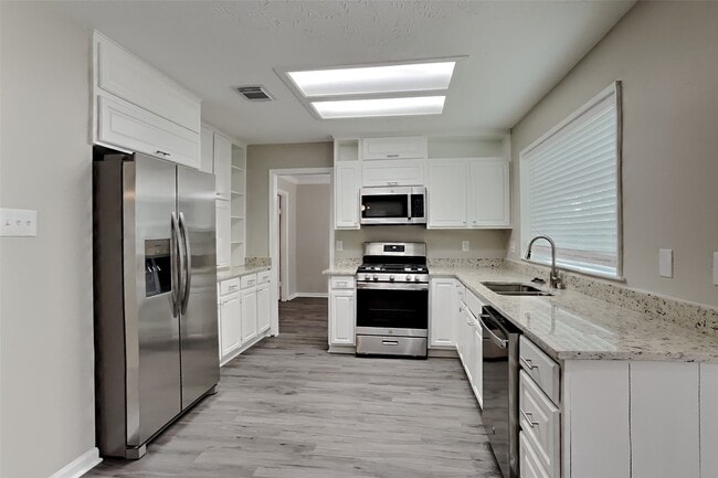 Building Photo - 3918 Appalachian Trail