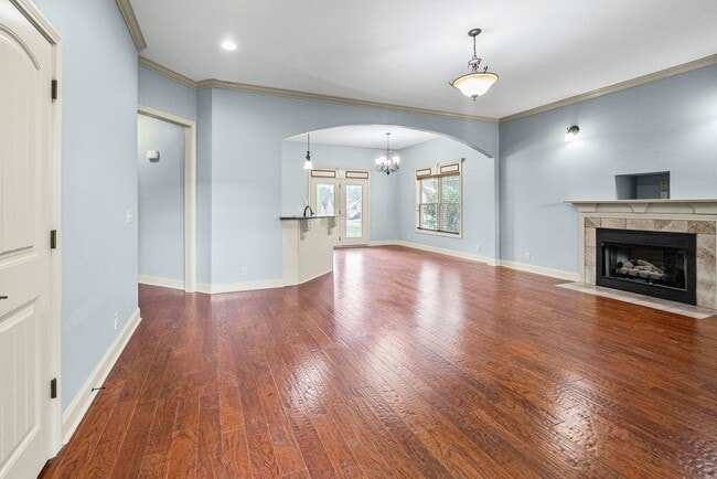 Building Photo - 3 Bedroom 2 Bath Pet Friendly Home For Rent!