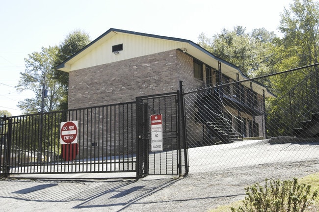 Building Photo - Faith Hill Apartments