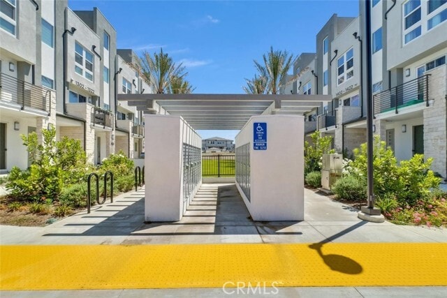 Building Photo - 1122 W Bushell St