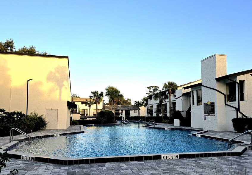 Building Photo - 4151 S Semoran Blvd