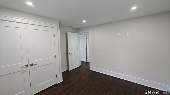Building Photo - 38 Poe Ct