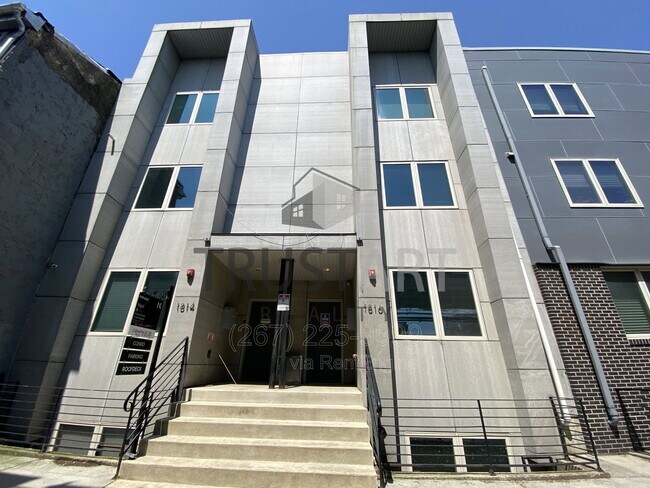 Building Photo - 1816 N Front St