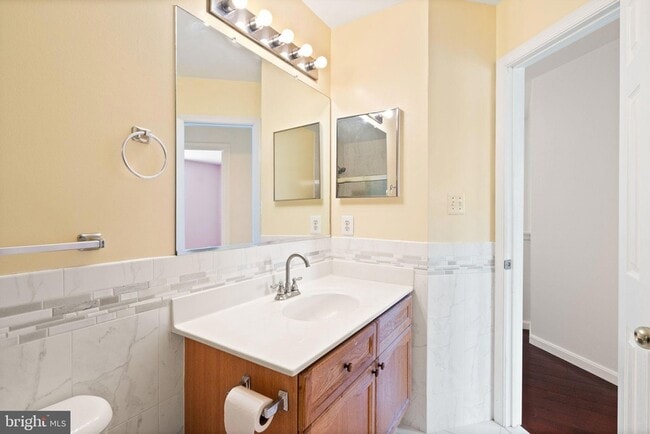 Building Photo - 11070 Clovertree Ct