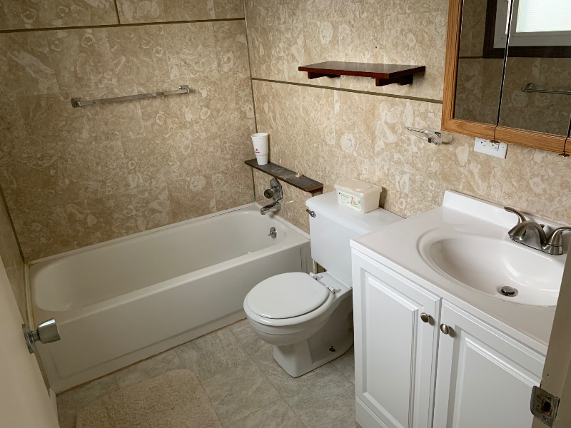 Building Photo - 642 S 6th St