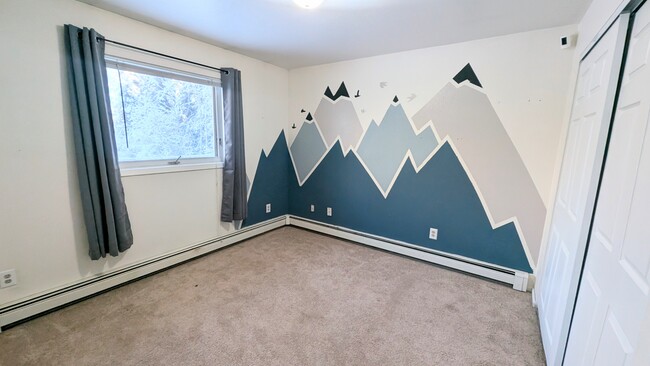 Building Photo - 3580 Wildwood Dr