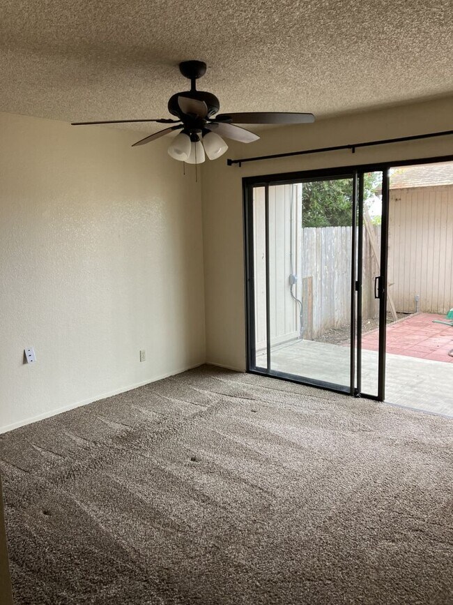 Building Photo - 173 Birch Ave