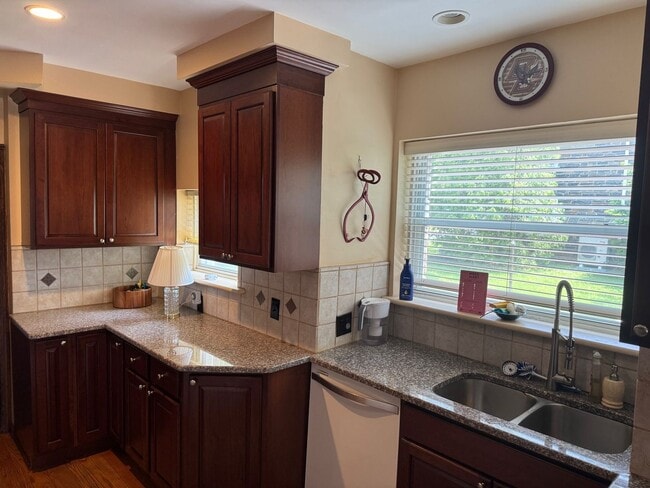 Building Photo - Lansdale Charming 4 Bedroom Cape Cod with ...