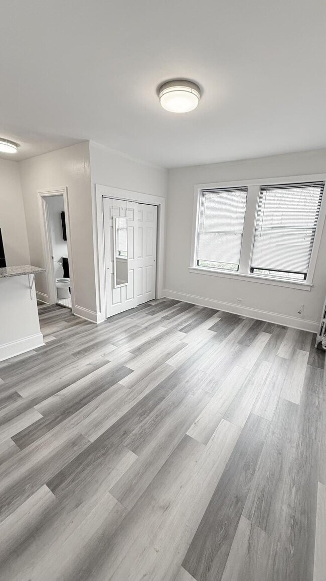 Primary Photo - 0 bedroom in Chicago IL 60613