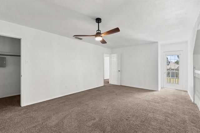 Building Photo - 2704 Wolff Dr