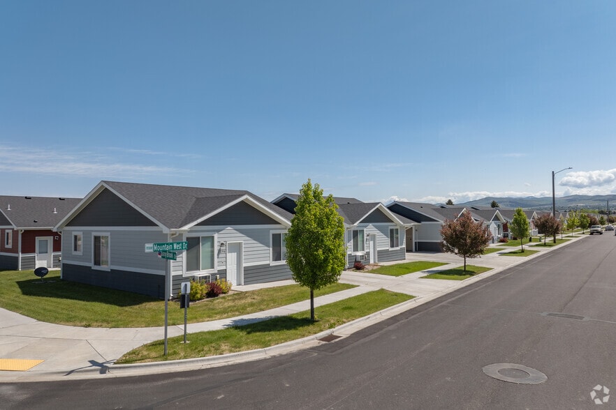 Primary Photo - Southwest Patio Home Apartments