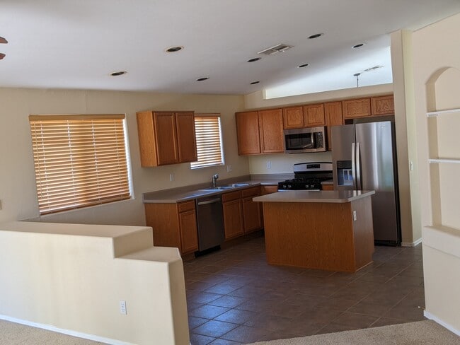Kitchen - 2371 E Stone Stable Dr