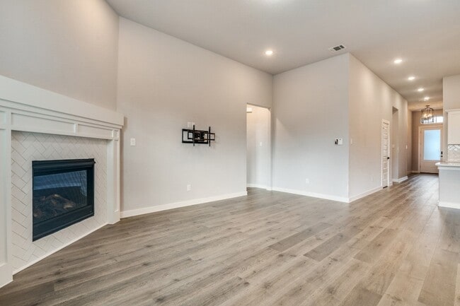 Building Photo - 7015 Hopper Ct