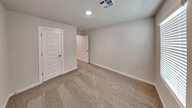Building Photo - 2904 Casey Dr