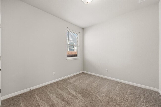 Building Photo - 217 McFarland St