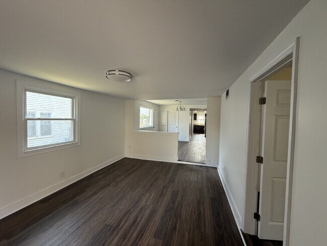 Building Photo - 1709 Cass St