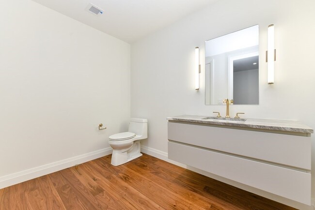 Building Photo - 110 Sudbury St