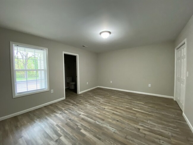 Building Photo - New Construction 2 bedroom, 2 bath duplex