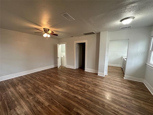 Building Photo - 819 N Marsalis Ave