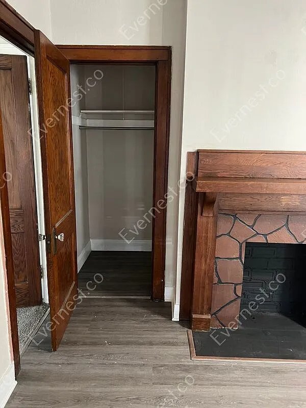 Building Photo - 3962 Woodhaven Dr