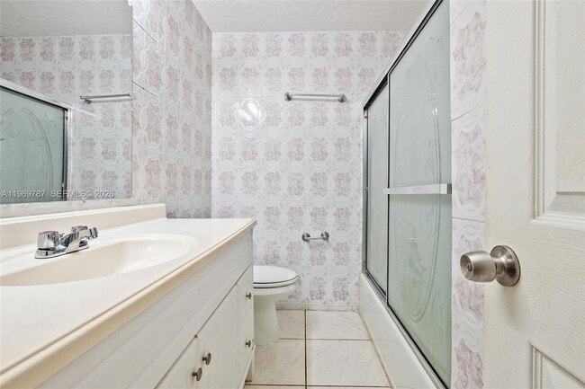 Building Photo - 833 NW 82nd Ave