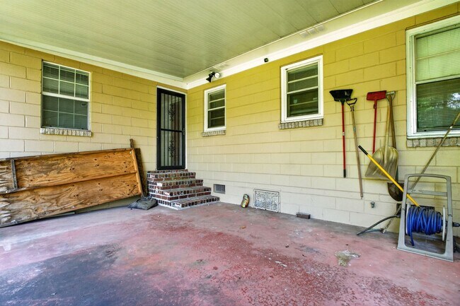 Building Photo - 1802 Fitzgerald St