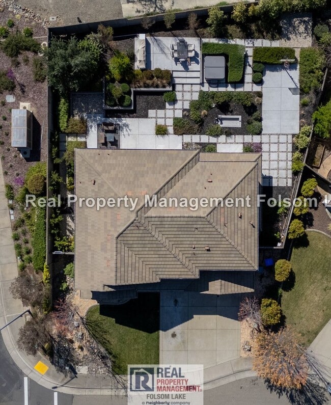 Building Photo - Coming Soon – Beautiful 5 Bedroom Home with Attached ADU | Designer Backyard | Folsom