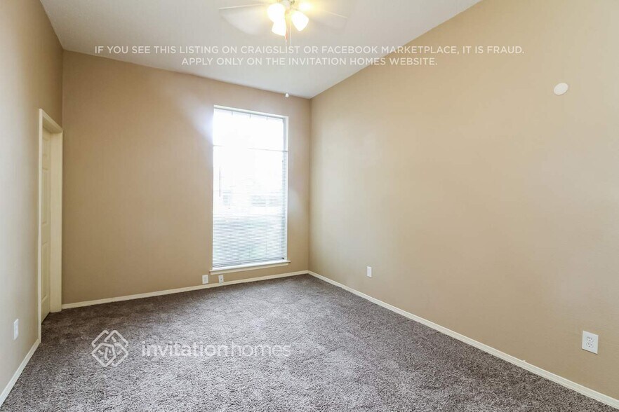 Building Photo - 12418 Summer Hill Dr