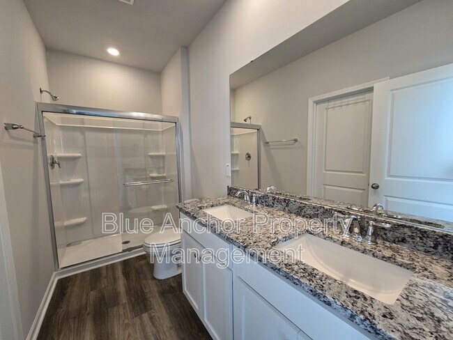 Building Photo - 77 Bonaparte St