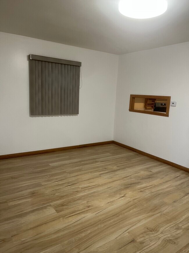 Building Photo - 2241 Fairmont Pky