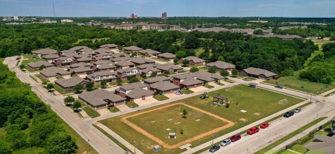 Building Photo - 319 Stockade Ln